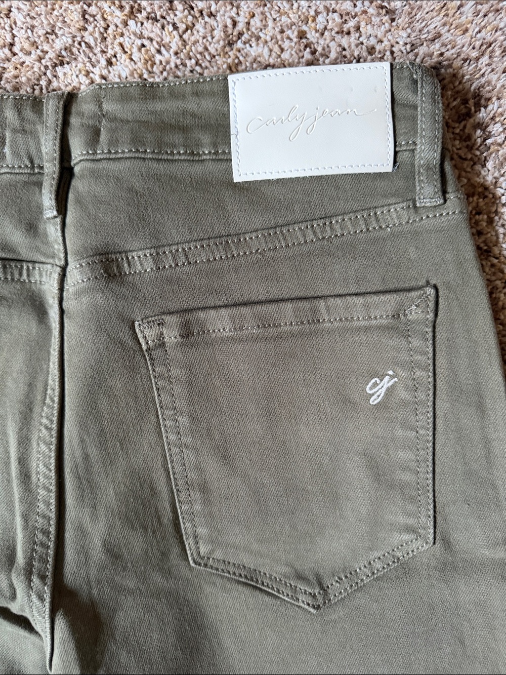 Carly Jean Mer Olive Jeans - Picture 4 of 4